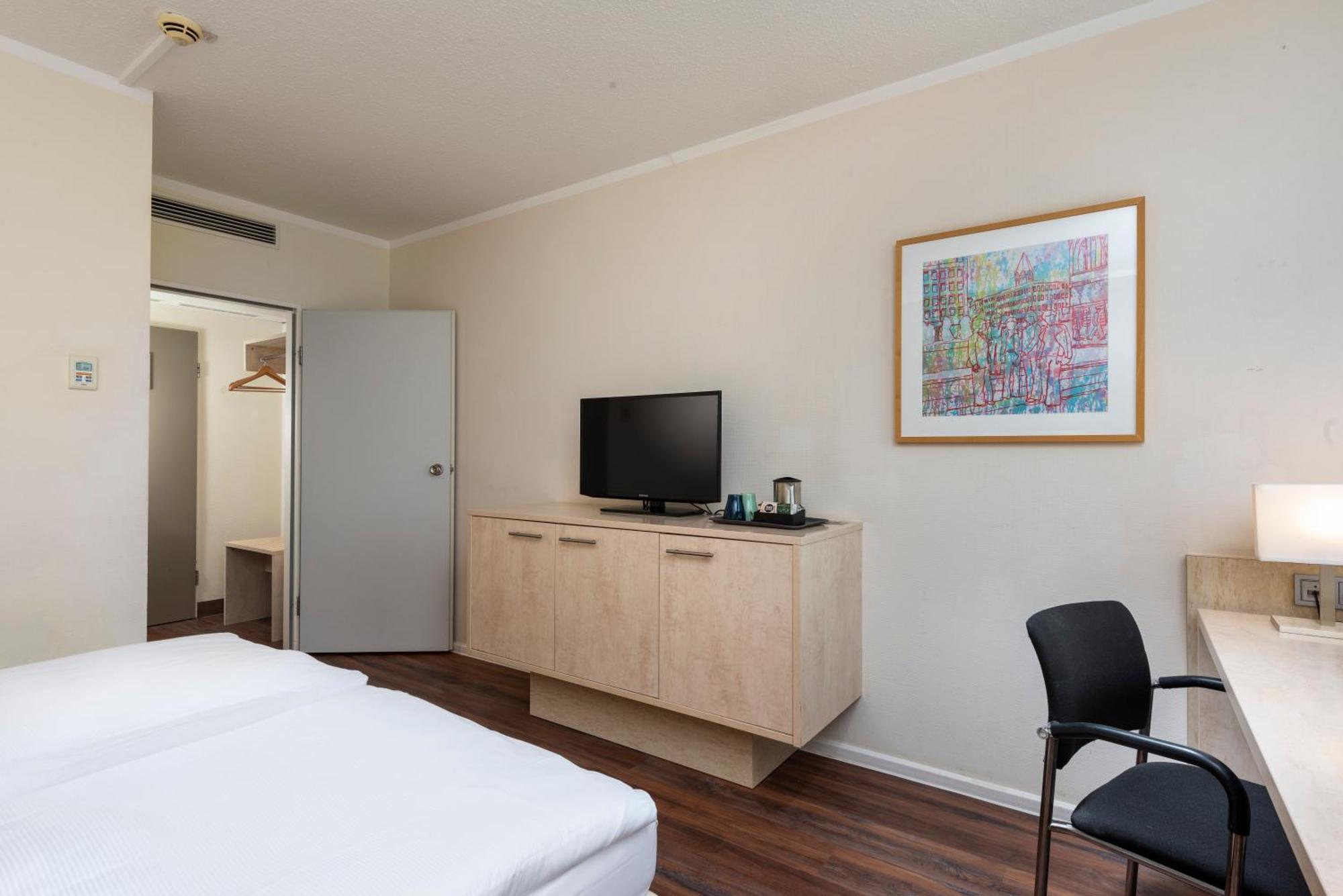 Mercure Hotel Duesseldorf Sued Exteriör bild