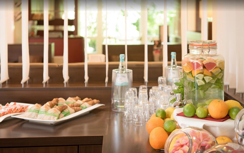 Mercure Hotel Duesseldorf Sued Restaurang bild